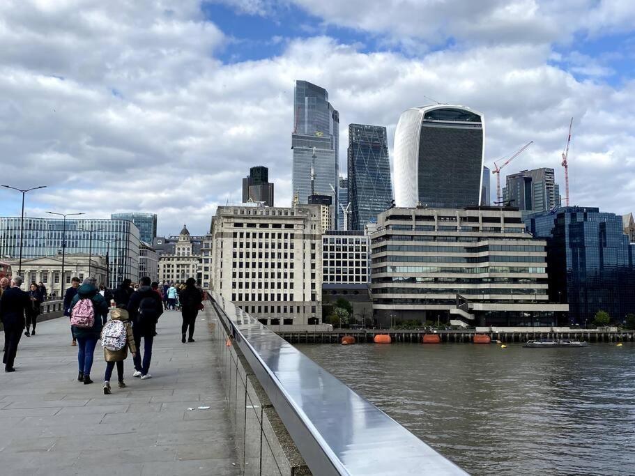 Club White London Bridge One Bedroom Apartment ภายนอก รูปภาพ