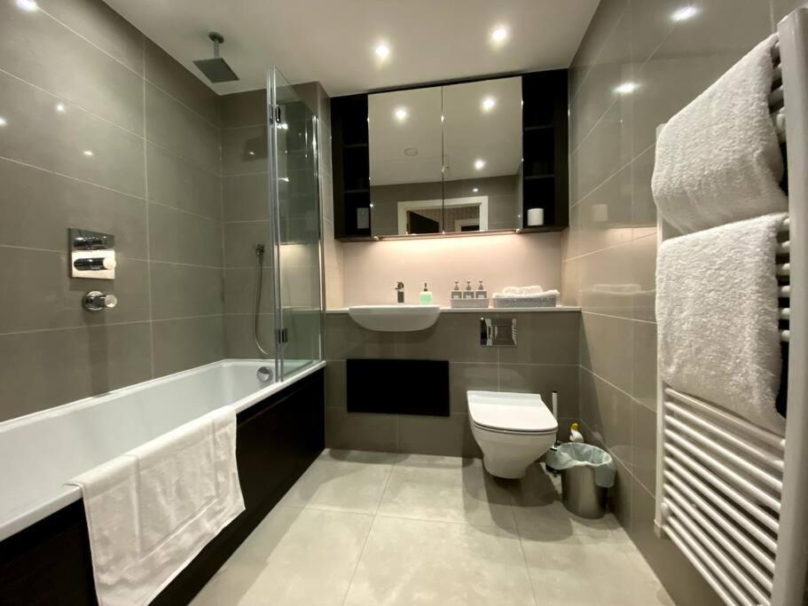Club White London Bridge One Bedroom Apartment ภายนอก รูปภาพ
